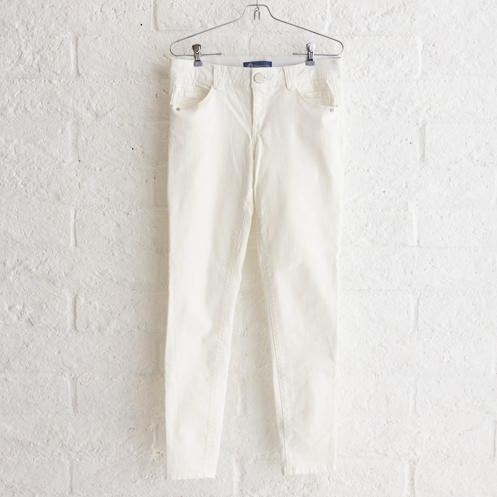 Democracy Women's Off-White / Cream Straight Leg Jeans “Ab-solution”